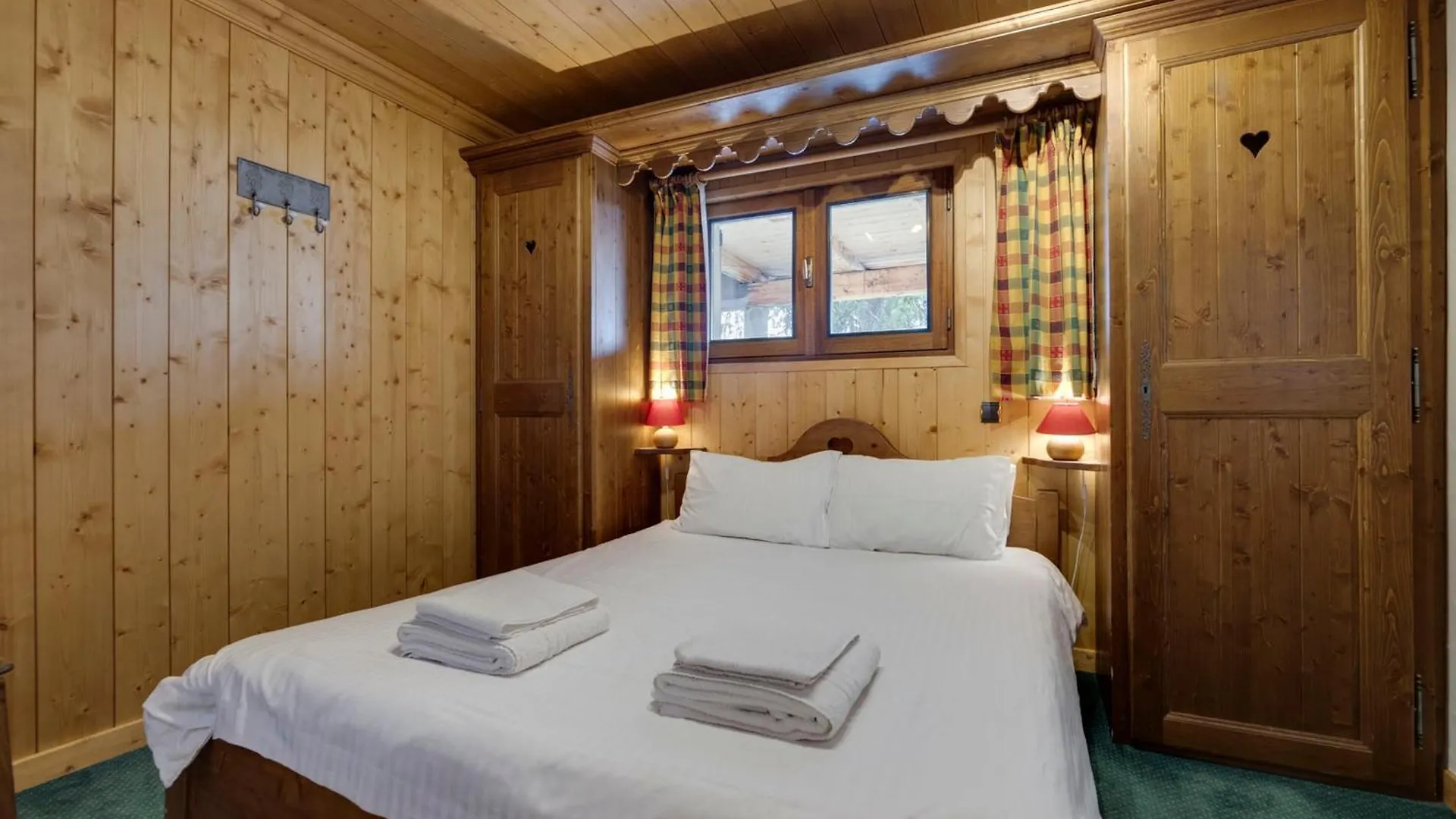 Chalet A La Rosiere - 14 Pers, 195M², Jacuzzi, Hammam, Ski Room, Balcon Et Terrasse Orientes Sud - Fr-1-690-25 Montvalezan